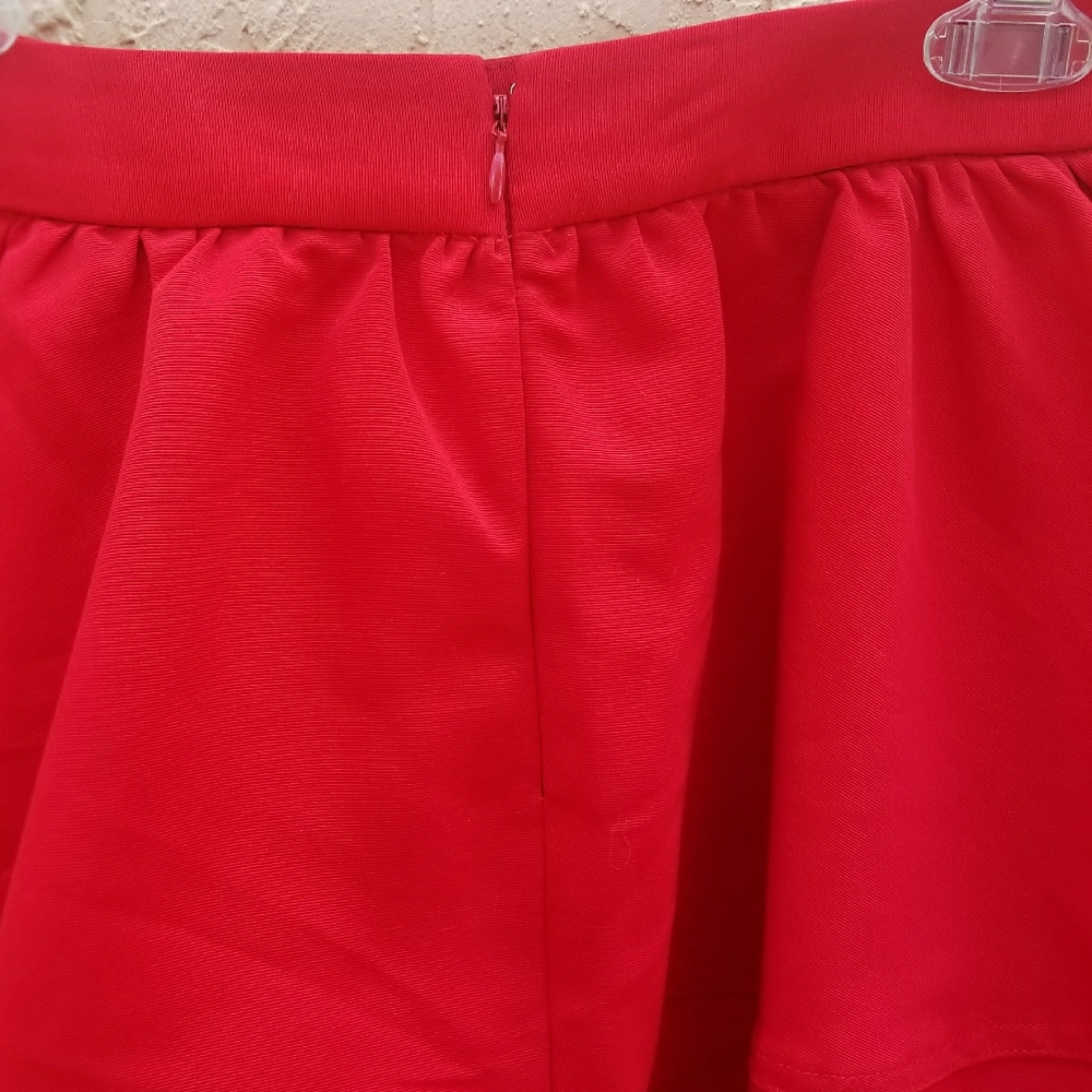 Express Red Mini Skirt - Picture 4 of 5